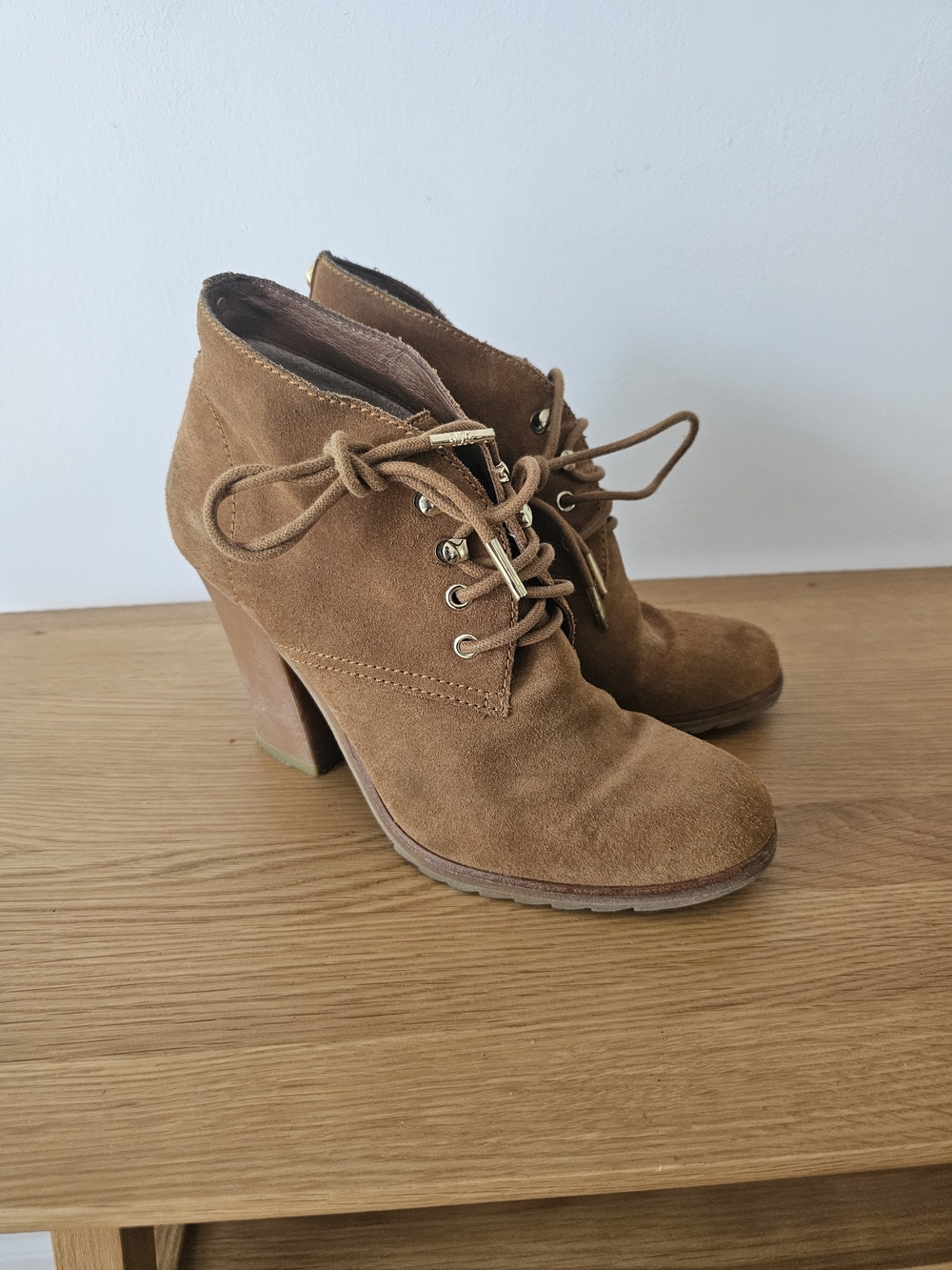 Michael Kors Brown Lace-Up Heeled Ankle Boots Elliot Luggage Sz 9 Leather Suede